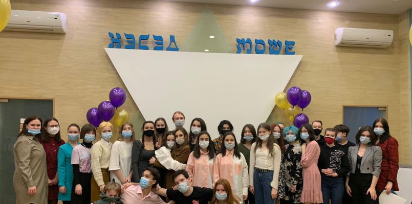 День рождения подросткового клуба «Среди своих»
